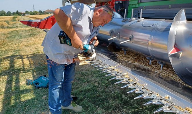 GA035G smerigliatrice angolare 40Vmax Makita